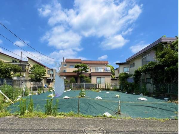 閑静な住宅街の一角にございます♪