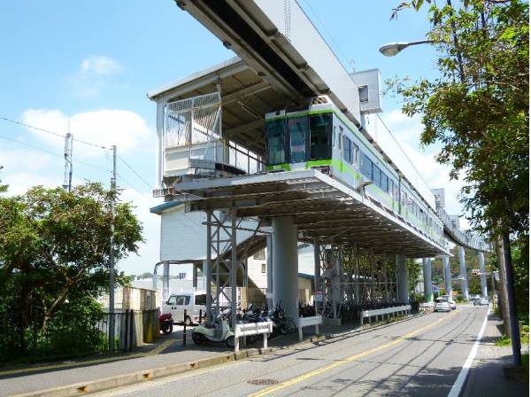 湘南モノレール線『湘南町屋』駅徒歩25分