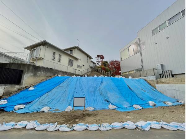 地下車庫付きの建物を建てればカースペース並列複数台駐車可能