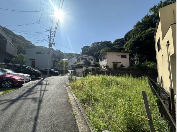 角地で明るく、開放的な土地