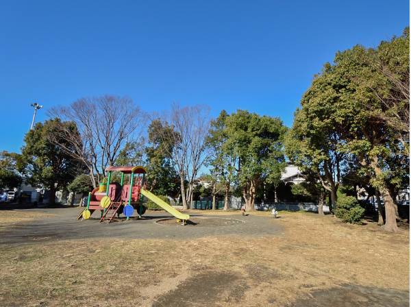 浜之郷公園まで徒歩4分（約290m）