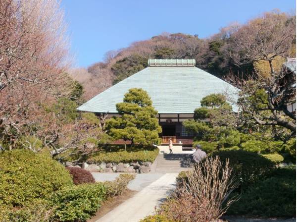 臨済宗建長寺派の寺院「浄明寺」まで約1km