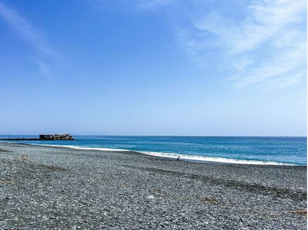 目の前には二宮海岸が広がっています