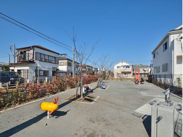 香川ふれあい公園まで徒歩2分（約150m）