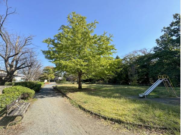 御幣公園まで徒歩1分（約80m）