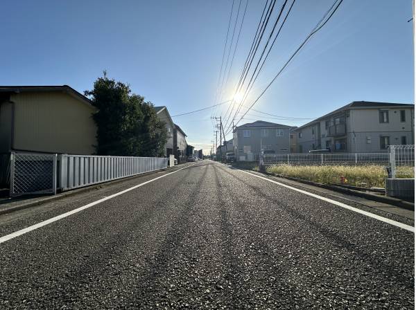 公道６．５ｍの広々前面道路