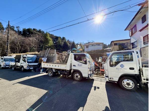 前面道路も広々ですよ！！