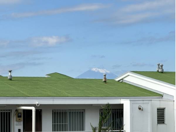 ちょこんと見える富士山が可愛らしい！