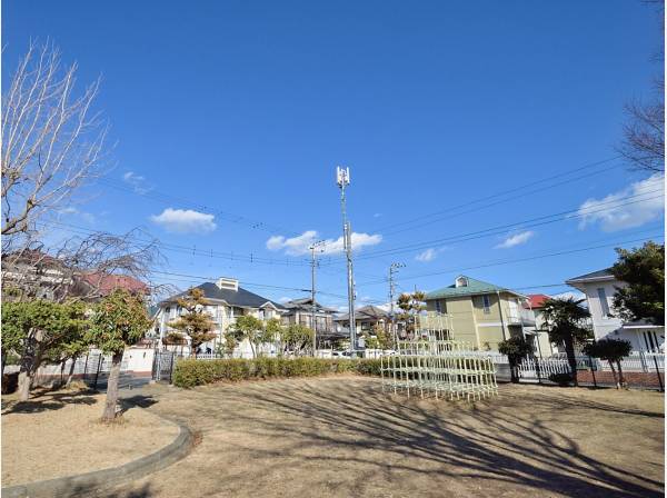 室田第一公園まで徒歩5分（約400m）