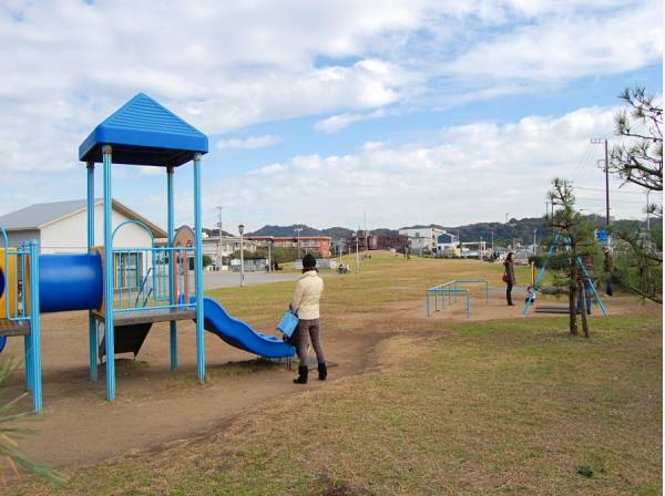 由比ガ浜海浜公園まで約600ｍ