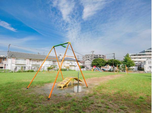 上西原公園まで徒歩4分（約250m）