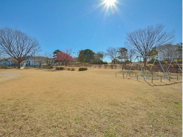 奥田公園まで徒歩4分（約260m）