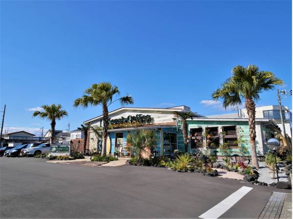 コナズ珈琲茅ヶ崎店まで自転車で5分（約1.5ｋｍ）