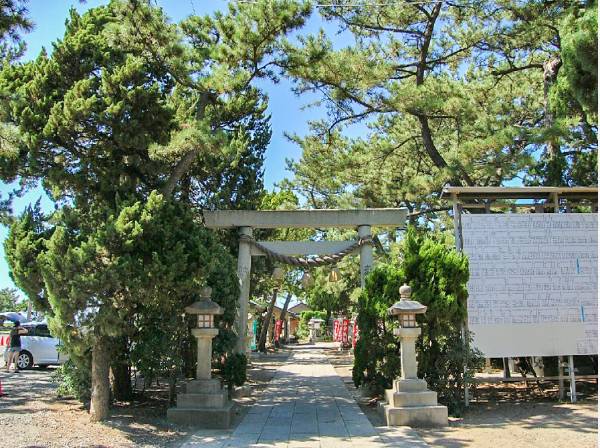 森戸神社まで徒歩１０分（約８００ｍ）