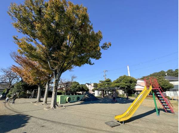 内田公園まで徒歩6分（約450m）