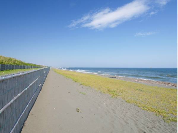 海まで徒歩9分（約700m）