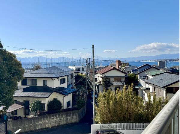 海と富士山が見えます