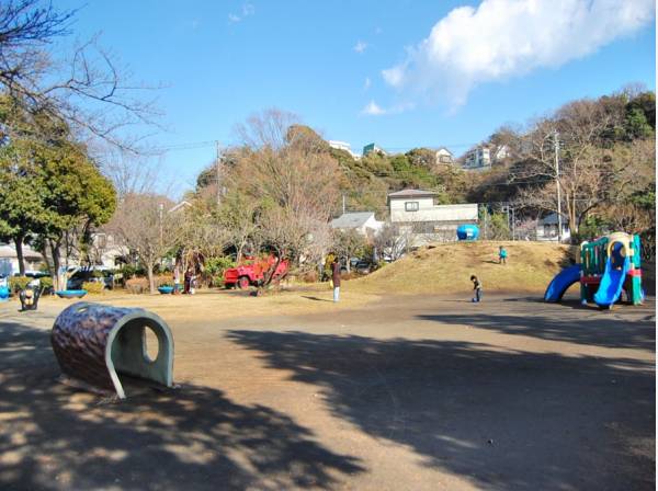 第一運動公園まで徒歩4分（約250m）