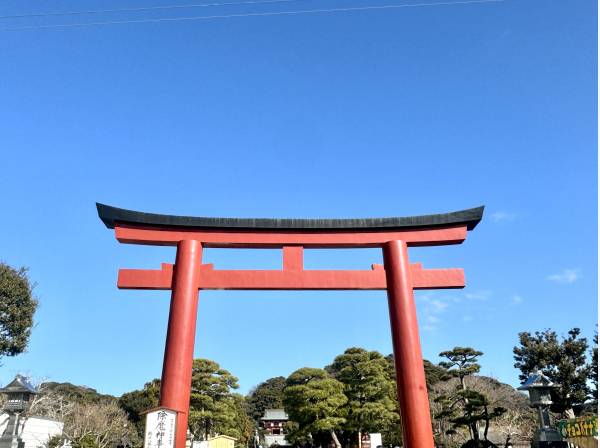 鶴岡八幡宮まで徒歩3分 / 約200m