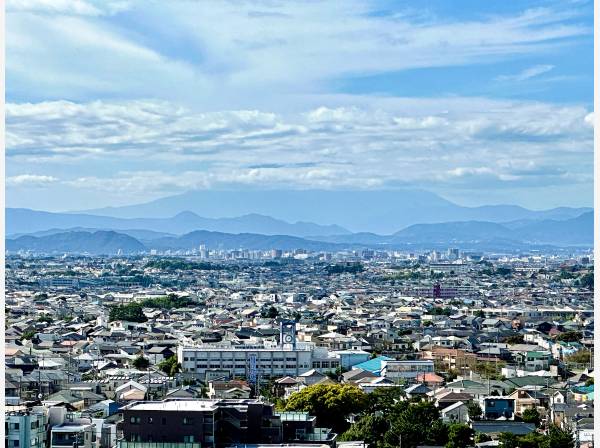 半分雲がかかった状態でしたが、富士山の景色も迫力がございます