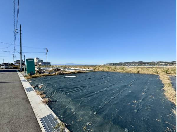 南道路の整形地です。