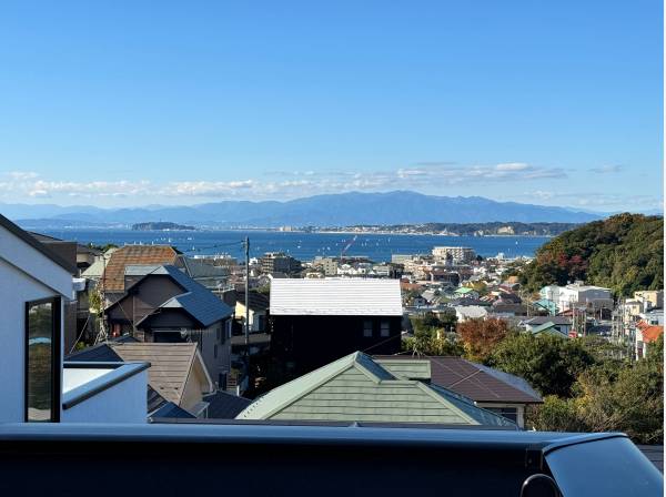 屋上は葉山のグリーンビューと海・富士山を望めます。