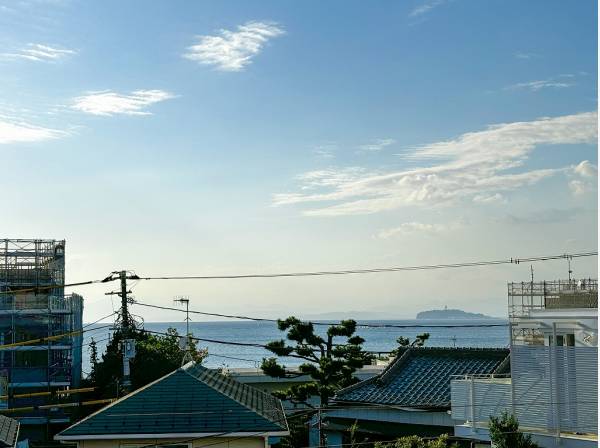 海や江ノ島を望めるお部屋です