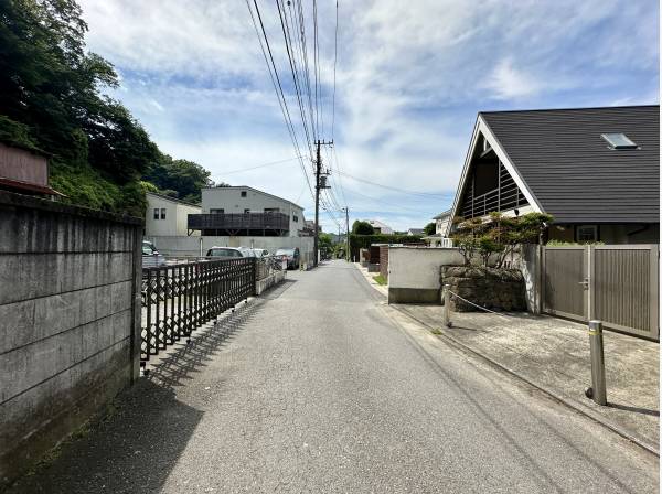 前面道路/東側方面からの景色