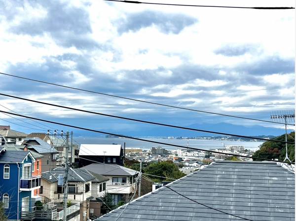 雄大な海を眺めます。天気の良い日には富士山も眺めることができます。